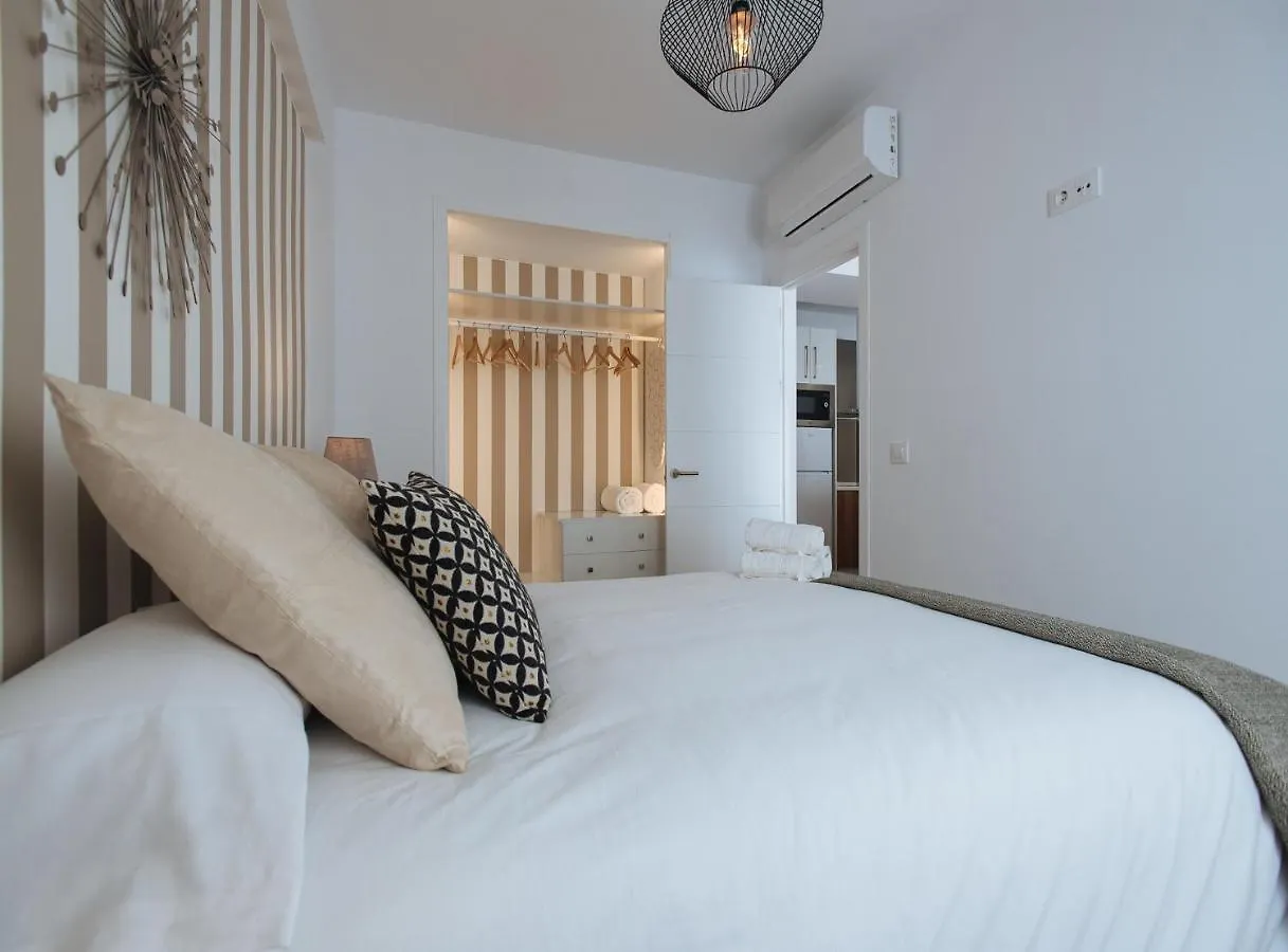 Azahares Suite Apartment Seville